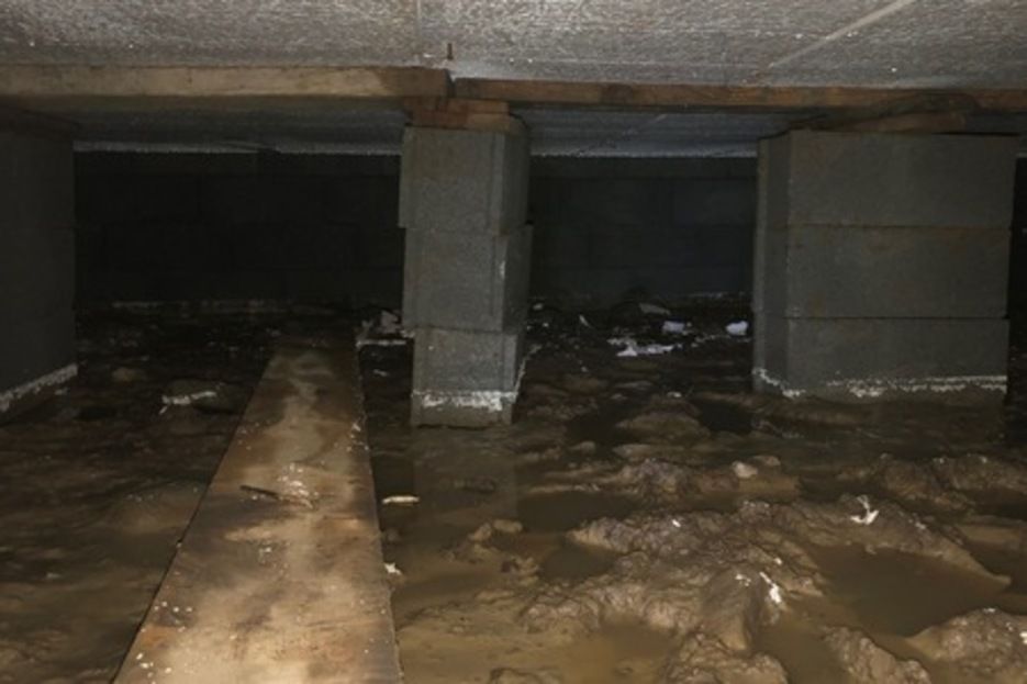 3. Annecy : Malfa�on sur calage d'une dalle depuis le vide sanitaire